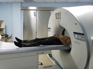苏先生、49岁，颈56椎间盘突出(偏左侧)